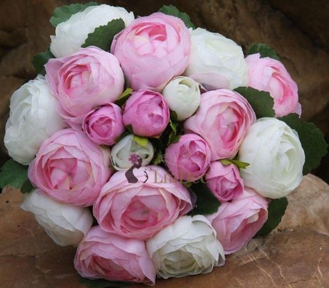 roses English Tea Roses, Big Bouquet, Rose Wedding Bouquet, 25th Wedding Anniversary, English Tea, Golden Wedding, Tea Rose, Tea Roses, Bride Bouquets