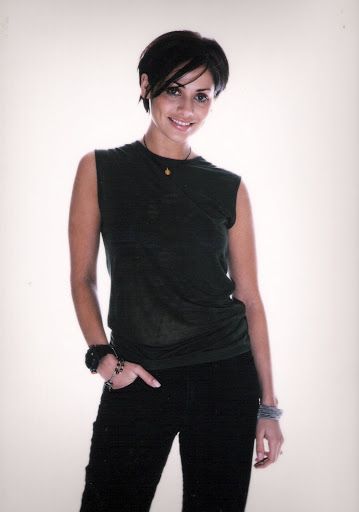 Natalie Imbruglia Style, Natalie Imbruglia 90s, Natalie Imbruglia Short Hair, Natalie Imbruglia, Short Hair Ideas, Funky Hairstyles, Short Styles, Grunge Hair, Pixie Hairstyles