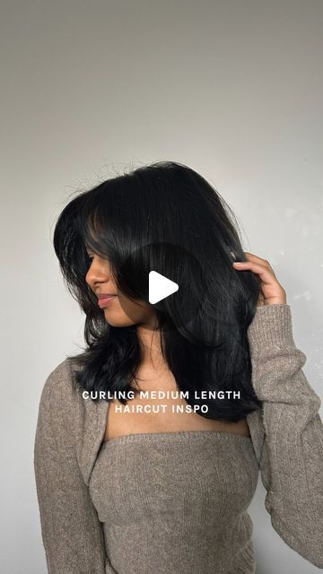 Jen | Hair Tutorials & Hair Tips on Instagram: "Need some inspo for your next medium length haircut? Save this video for the next time you get a cut! 💇‍♀️🌞  And... if it’s been over 6-7 months, book an appointment with your hairstylist to freshen up and let go of your dry ends (just in time for summer 🌞👀)  For context, I have thick and straight hair, each cut details are included in the caption below ⤵️  𝗛𝗮𝗶𝗿𝗰𝘂𝘁 𝟭: Front: short curtain bangs, shortest layer starting eye level and the rest graudually feathering back. Short face framing layers, first layer starting fromy my chin. Back: short layers that blend through the head   𝗛𝗮𝗶𝗿𝗰𝘂𝘁 𝟮: Front: long curtain bangs that start below my noseand face framing layers  Back: long layers   𝗛𝗮𝗶𝗿𝗰𝘂𝘁 𝟯: Front: Face framing l Face Framing Layers Medium Length Hair, Short Face Framing Layers, Short Face Framing, Short Curtain Bangs, Short Face, Straight Haircuts, Long Curtain Bangs, Layers Haircut, Short Curtain