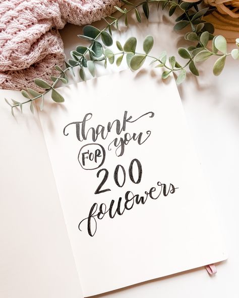 I hit 200 followers the other day and I am absolutely blown away by the support from you guys. From the bottom of my heart, thank you. For all my new followers, hi! I’m Luna, owner of Cosmicaa. I’m from Sweden and I’ve been a small business owner for almost two years now. I opened my shop in October of 2020, during the pandemic, and it was a way for me to refocus my energy after a few difficult years. But I made it and thanks to you guys, I’m able to follow one of my dreams! Welcome!