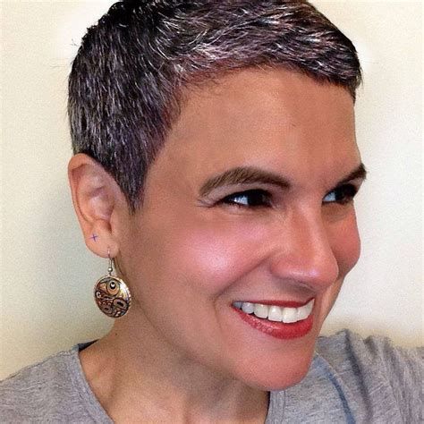 Haircuts For Gray Hair, 80 Hairstyles, Hairstyles For Grey Hair, Gray Haircuts, Grey Pixie Hair, Gray Pixie, Short Pixie Hairstyles, Julie Powell, Wavy Haircut