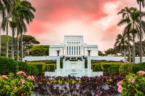 Hawaii - Laie LDS Temple Art Photographs Laie Temple, Laie Hawaii Temple, Laie Hawaii, Hawaii Temple, Lds Temple Art, Lds Temple Pictures, Paradise Photography, Metallic Watercolor, Mormon Temples