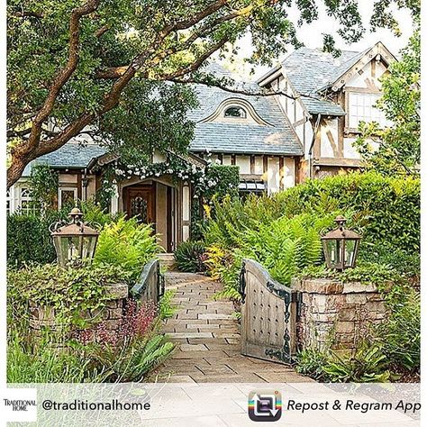 Farmhouse Cottage Plans, Tudor Garden, Traditional Home Magazine, Tudor Style Homes, Tudor House, Cottage Plan, Entry Gates, Tudor Style, French Cottage