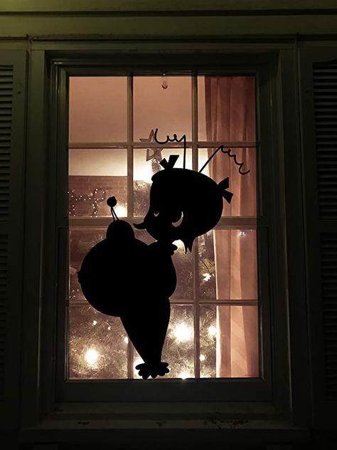 Christmas Window Decoration, Whoville Christmas, Grinch Christmas Decorations, Christmas Yard Art, Cindy Lou Who, The Grinch Stole Christmas, Christmas Decals, Christmas Window Decorations, Silhouette Christmas