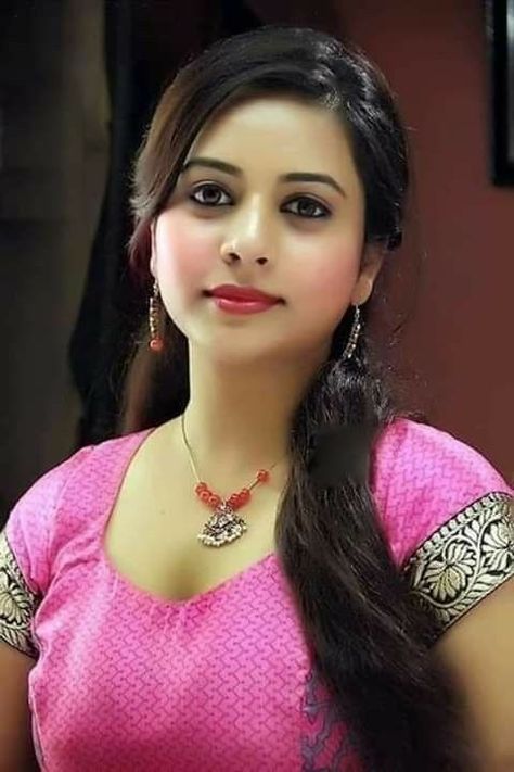 Suza Kumar, Beautiful Curves, Desi Beauty, Beauty Women, Thing 1, Hair