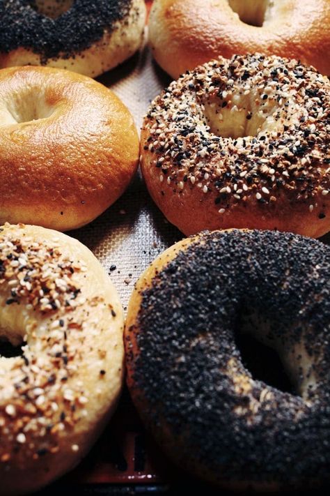 New York-Style Bagel Recipe New York Bagels, Bagel Toppings, New York Bagel, Best Bagels, Homemade Bagels, Bagel Shop, Bagel Recipe, Delicious Bread, Everything Bagel