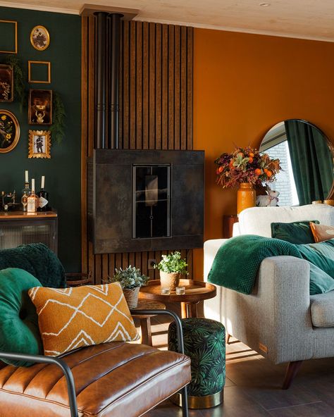 Rooms With Dark Green Accents, Burnt Orange And Green Bedroom Decor, Orange Black And Green Bedroom, Dark Orange Wall Color, Green And Rust Office, Dark Color Living Room Ideas Cozy, Orange Green Home Decor, Moody Orange Living Room, Dark Green Orange Living Room