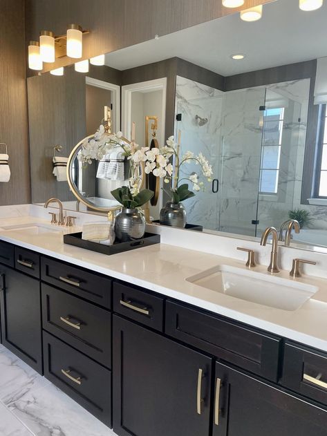 Bathroom Redecorating, Bathroom Counter Decor, Bathroom Design Black, Bronze Fixtures, Bathroom Design Layout, Colorado Real Estate, Bathtub Decor, Bathroom Decor Luxury, Primary Bathroom