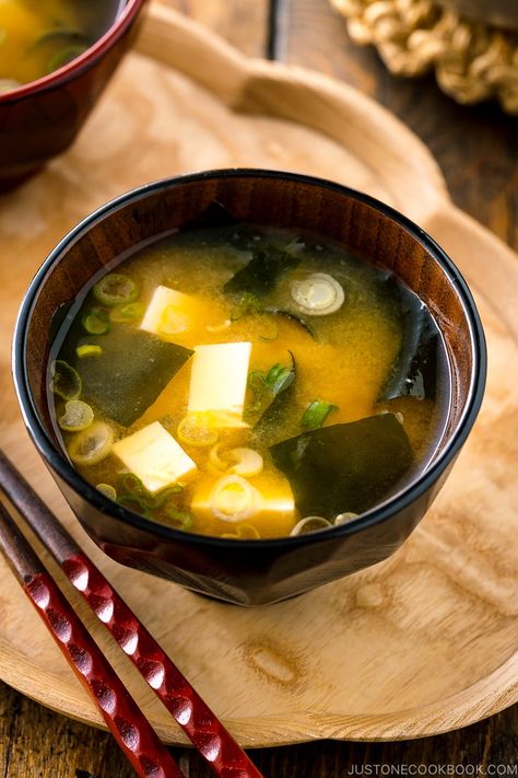 It’s super easy to make authentic Japanese miso soup at home! As the daily elixir of the Japanese diet, homemade miso soup is not only delicious but also brings many great health benefits. My recipe shows you how to make quick and easy Japanese soup stock (dashi) for a simple tofu and wakame miso soup. #miso #misosoup | Easy Japanese Recipes at JustOneCookbook.com Homemade Miso Soup, Yakimeshi Recipe, Homemade Miso, Japanese Miso Soup, Hibachi Recipes, Miso Soup Recipe, Japanese Diet, Japanese Soup, Easy Japanese Recipes