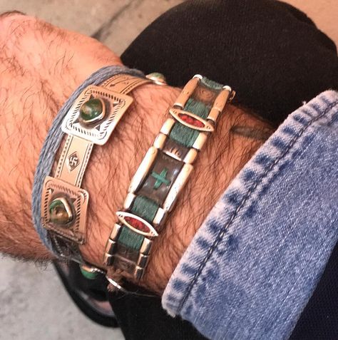 Alessandro Squarzi on Instagram: “I love my vintage denim shirt! #alessandrosquarzi #asstyle #gipsyclassic #aslive” Navajo Jewelry Bracelets, Bohemian Man, Alessandro Squarzi, Bohemian Men, Hand Jewellery, Cowboy Stuff, Men's Necklaces, Navajo Bracelet, Navajo Style