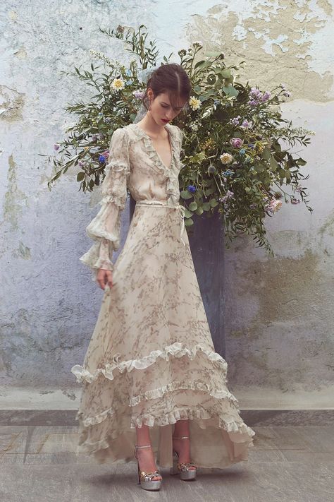 Victorian Gown, Causal Dresses, Wedding Guest Style, Luisa Beccaria, Beachwear Fashion, Couture Mode, Gorgeous Clothes, 70s Inspired, Romantic Style