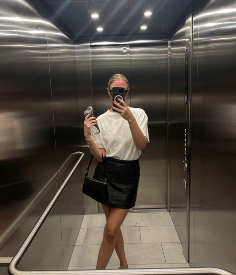 ELEVATOR BLK EDITION 🦋 I never take the elevator except the fact that I have a lot equipment or shooting a selfie 🫰🏼 Stay fit What’s your fav look? A fine selection of blacks 💁🏼‍♀️ and a pinch of white. #bts #photographer #yveadore Elevator Photoshoot, Elevator Pics, Elevator Selfie, Strike A Pose, Stay Fit, Bts, Photographer, White, Quick Saves