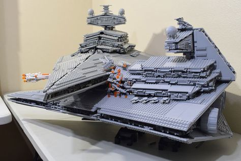 Lego Star Destroyer, Star Wars Star Destroyer, Lego Ucs, Big Lego, Lego Starwars, Construction Lego, Lego Display, Lego Ship, Awesome Lego