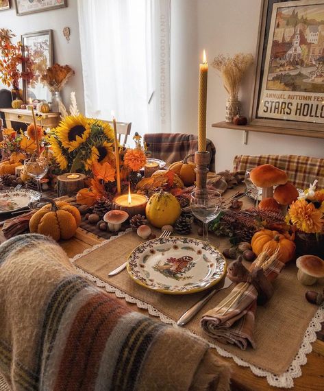 Fall Dining Table Decor Ideas, Tablescapes Thanksgiving, Fall Dining Room Table Decor, Fall Dining Table Decor, Fall Dining Room Table, Fall Dining Table, Room Table Decor, Fall Dining Room, Autumn Dining