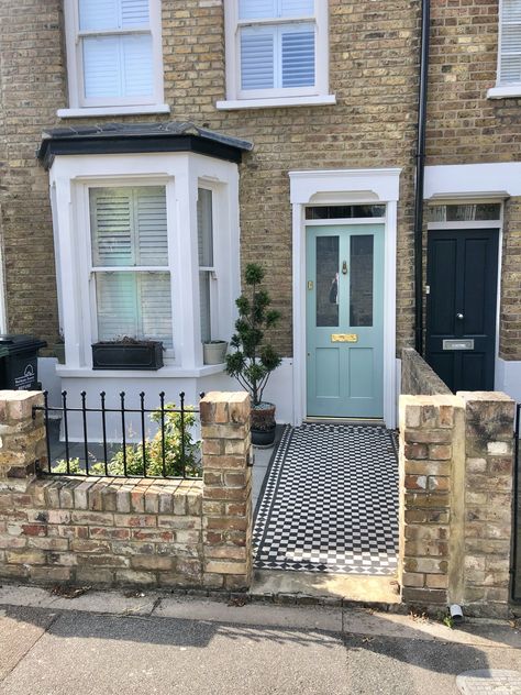 Victorian House Entrance Exterior, Victorian Terrace Front Steps, Terraced House Porch, Terrace House Front Garden Ideas, Renovated Terrace House, Victorian Semi Front Garden, Town House Front Garden, White Terrace House Exterior, Front Door Colours Victorian Terrace