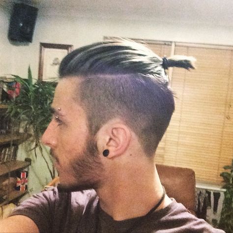 /r/Streetwear Hair Inspo Album - Album on Imgur Mens Undercut, Top Knot Men, Tied Up Hairstyles, Mens Medium Length Hairstyles, Man Bun Hairstyles, Mens Hairstyles Thick Hair, Top Knot Hairstyles, Men's Long Hairstyles, Men Haircut Styles