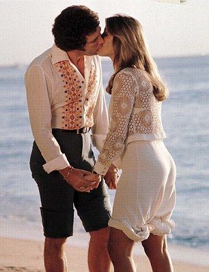 Sir Tom Jones kissing Miss World Marjorie Wallace in February 1974 Sir Tom Jones, Tom Jones, Miss World, A Child, A Year, Fails, Hollywood, Romance, Actresses