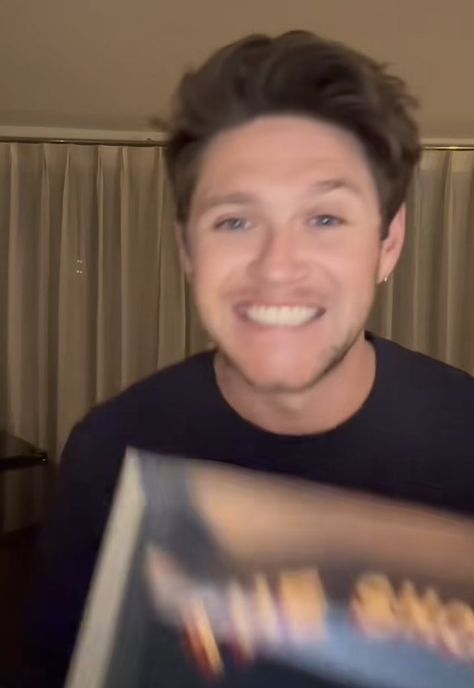 Niall Horan Cute, Niall Horan Funny, Niall Horan Baby, Hello Lover, Irish Princess, Irish Boys, One Direction Pictures, Dance With You, James Horan