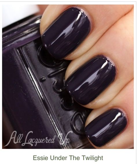 Essie Under the Twilight deep Aubergine nail polish Essie Luxedo, Aubergine Nails, Nails Deep Purple, Essie Collection, Essie Nail Colors, Nail Polish Swatches, Pretty Nail Colors, Nail Polish Art, Nail Candy