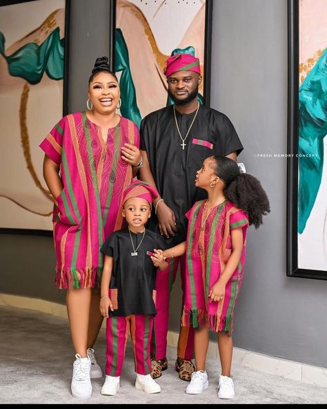 Yoruba Fashion, African Wear Designs, Baby African Clothes, Nigerian Culture, Mom Daughter Outfits, African Wear Styles For Men, Fall Family Photo Outfits, African Attire For Men, 2piece Outfits