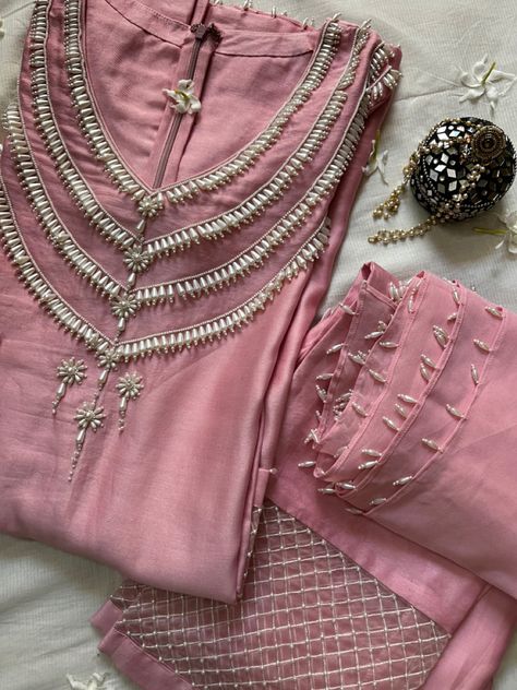 Pink Indian suit for karwa chauth Pearl Embroidery Designs, Handmade Suit, Indian Festive Wear, Dupatta Embroidery, Pearl Tassels, Pearl Neck, 2023 Pink, Pearl Embroidery, Georgette Dupatta