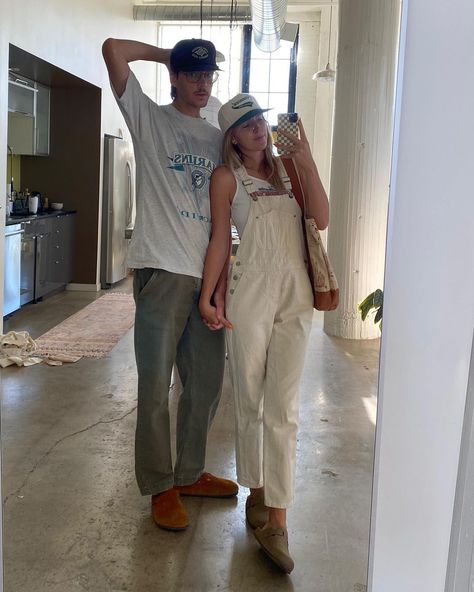 Deb Pfiefer, Granola Couple Outfits, Granola Couple Aesthetic, Granola Guy Style, Bf Outfits, Granola Boy, Cute Overall Outfits, Granola Outfits, Couples Outfits