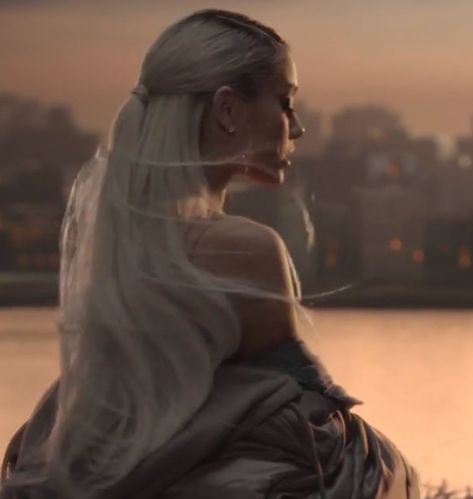 no tears left to cry No Tears Left To Cry, Ariana Grande Album, Ariana Grande Sweetener, Ariana Grande Fans, Ariana Grande Wallpaper, Ariana Grande Photos, Ariana Grande Pictures, Ariana G, Eternal Sunshine