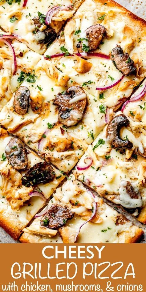 Grilling Pizza, Make Pizza At Home, Mushroom Pizza Recipes, Grilled Pizza Recipes, Flatbread Pizza Recipes, Grilled Flatbread, Mushrooms And Onions, Chicken Mushrooms, Chicken Flatbread