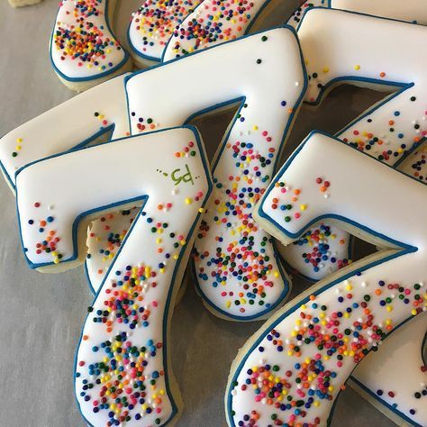 Number 7 cookies with rainbow sprinkles First Birthday Pics, Number Cookies, Birthday Pics, Iced Sugar Cookies, Sugar Cookie Designs, Pretty Cookies, Cookies For Kids, Fancy Cookies, Creative Cookies