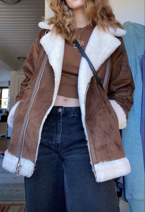 Pretty Jackets Aesthetic, Pilot Jacket Aesthetic, Aesthetic Coats & Jackets, Brown Coat Outfit Aesthetic, Brown Pilot Jacket Outfit, Y2k Winter Outfits Coats & Jackets, Brown Jacket Outfit Aesthetic, Brown Jacket Aesthetic, Pilot Jacket Outfit