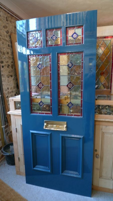 Beautiful blue Victorian style stained glass front door. #StainedGlassDoor Stained Glass Front Door, Victorian Front Door, Victorian Front Doors, Front Door Ideas, Traditional Front Doors, Blue Front Door, Front Door Entryway, Victorian Door, Stained Glass Door