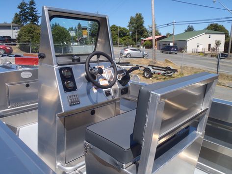 Centre Console Boat, Halibut Fishing, Ocean Sports, Aluminum Boat, Saltwater Fishing, Center Console, Gas Grill, Boats, Fishing