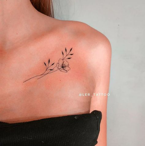 Birth Flower Collarbone Tattoo, Poppy Collar Bone Tattoo, Tiny Collarbone Tattoo, Small Collarbone Tattoos For Women, Flower Vines Tattoo, Shoulder Arm Tattoos For Women, Unique Collarbone Tattoo, Collar Bone Tattoos For Women Unique, Below Collar Bone Tattoo