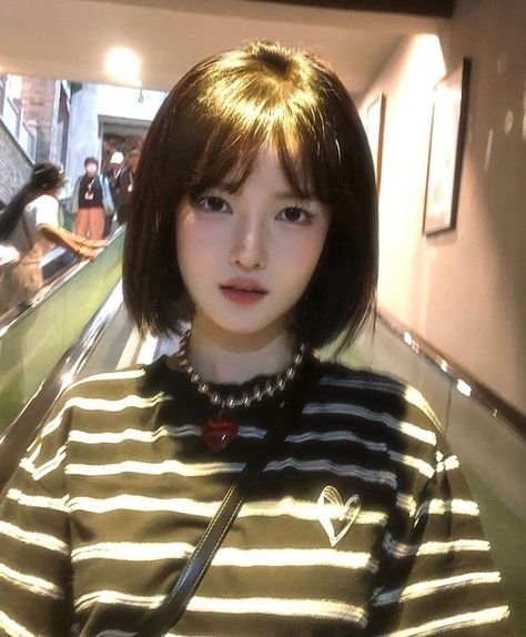 Princess Hair Styles, Disney Princess Hair, Tomboy Haircut, Ulzzang Short Hair, Short Hair Outfits, Straight Black Hair, Short Hair Images, Disney Hair, Hair Inspiration Long