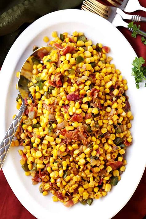 Bacon and Corn Skillet Recipe - Easy and seriously delicious side dish with crispy bacon and deliciously seasoned corn with sage and shallots. Corn Skillet Recipe, Corn Skillet, Corn With Bacon, Bacon And Corn, Thanksgiving Veggies, Black Bean Corn Salad, Bacon Corn, Vegetable Side Dishes Healthy, Skillet Corn