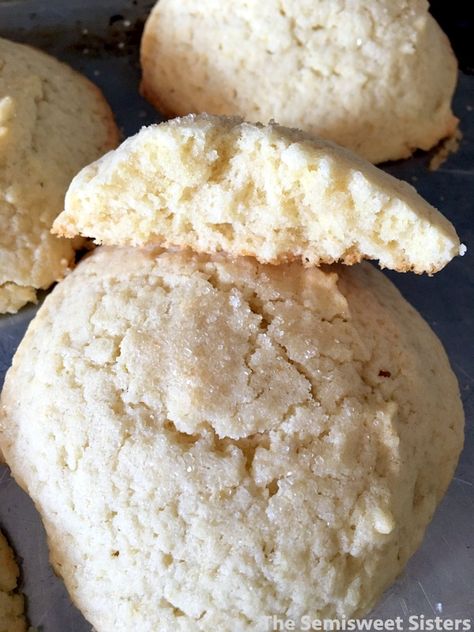 Buttermilk Sugar Cookies, Easy Cinnamon Cookies, Cinnamon Sugar Cookies Recipe, Buttermilk Cookies, Christmas Butter, Cookie Swap Recipes, Healthy Sugar Cookies, Rolled Sugar Cookie Recipe, Amish Sugar Cookies