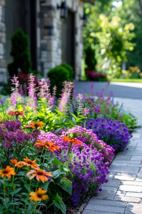 End of Driveway Landscape Ideas I Love Sharing! Landscaping Around Driveway, Driveway Border Plants, End Of Driveway Landscaping, Driveway Garden Ideas, Driveway Landscape Ideas, Curbside Landscaping, Cabin Landscaping, Driveway Landscape, Driveway Border