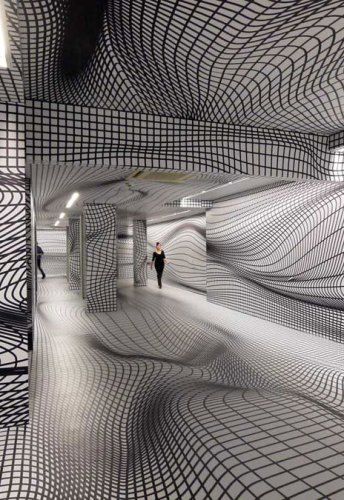 Peter Kogler’s Mind-Bending Spaces – COOL HUNTING® Perspective Art Installation, Peter Kogler, Graphic Mural, Time Continuum, Material Research, Perspective Art, Art Making, Space Time, Museum Of Contemporary Art