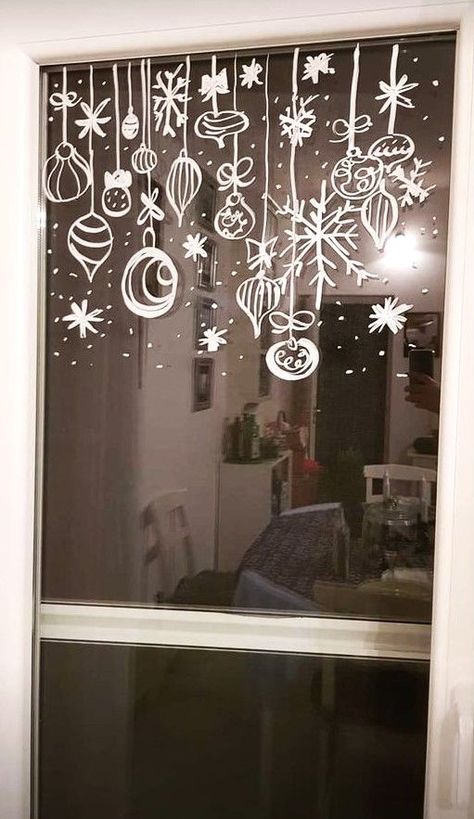 Christmas Lounge, Christmas Window Painting, Christmas Thoughts, Diy Christmas Paintings, Window Drawing, Christmas Window Display, Winter Window, Glass Window Art, Christmas Window Decorations