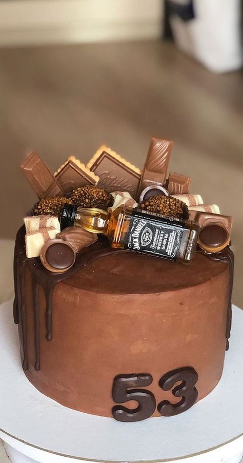 chocolate birthday cake , birthday cake , birthday cake ideas, chocolate birthday cake design #chocolate Cake Degins, Chocolate Cake Design Ideas, Pretty Cake Ideas, Cakes For Adults, Textured Cake, 72nd Birthday, Girls First Birthday Cake, Design Chocolate, 25th Birthday Cakes