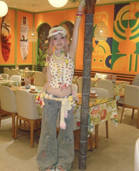 Yabi Fashion, Gyaru Fashion Summer, Harajuku Decora, Kawaii Outfit Ideas, 2000s Japanese Fashion, Gyaru Fashion, Harajuku Style, 2000s Fashion Outfits, Really Cute Outfits