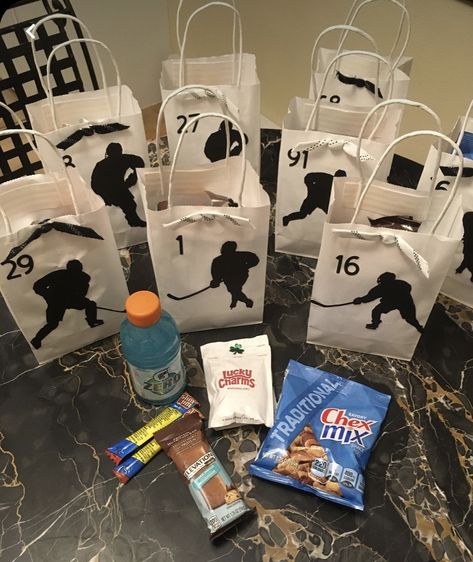 Hockey Team Goodie Bags, Hockey Treats For Team, Hockey Goodie Bag Ideas Team Gifts, Hockey Snacks For Team, Hockey Tournament Bags, Hockey Goodie Bags, Hockey Bags For Tournaments, Hockey Mom Gift Basket, End Of Season Hockey Gifts Kids