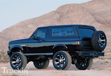 1996 Ford Bronco - Mean Machine Ford Bronco 1996, Bronco Classic, Bronco Truck, Classic Bronco, Side Angle, Ford Suv, Built Ford Tough, Ford Pickup Trucks, Old Fords