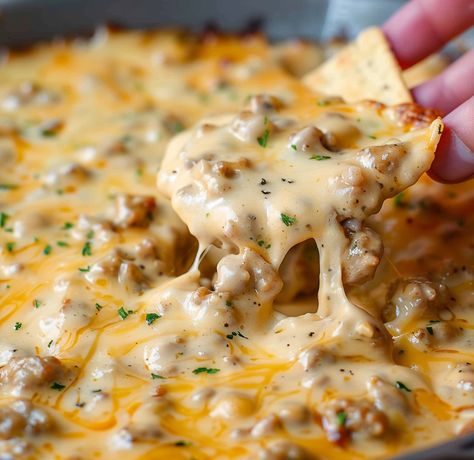 Foods For Football Game, Italian Sausage Cheese Dip, Sausage Chip Dip, Creamy Cheese Dip Recipes, Birthday Party Dips, Cream Cheese And Sausage Dip, Sausage Cheese Dip Recipes, Football Food Dips, Dip Night Recipes