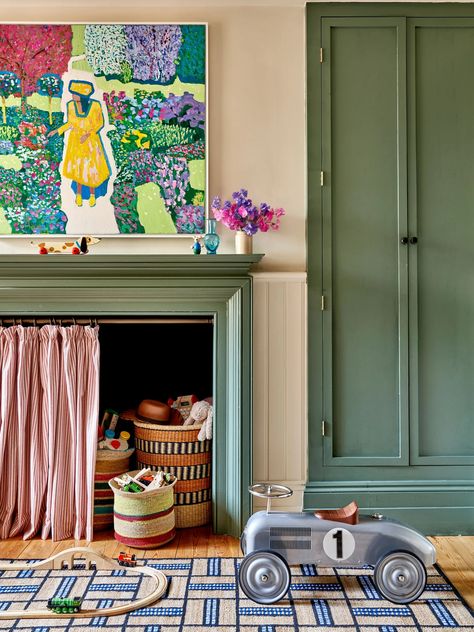 60+ Farrow and Ball paint colours in real homes | House & Garden Lonika Chande, Breakfast Room Green, Daybed Design, Paint And Paper Library, Blue Artwork, Cosy Spaces, Farrow And Ball Paint, Stud Walls, Antique Paint