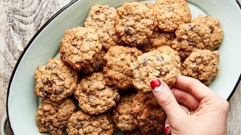 Quaker Oatmeal Cookies, Puding Pisang, Vanishing Oatmeal Raisin Cookies, Decadent Cookies, Old Fashioned Oatmeal Cookies, Quaker Oatmeal, Best Oatmeal Cookies, Cookie Recipes Oatmeal Raisin, Old Fashioned Oatmeal