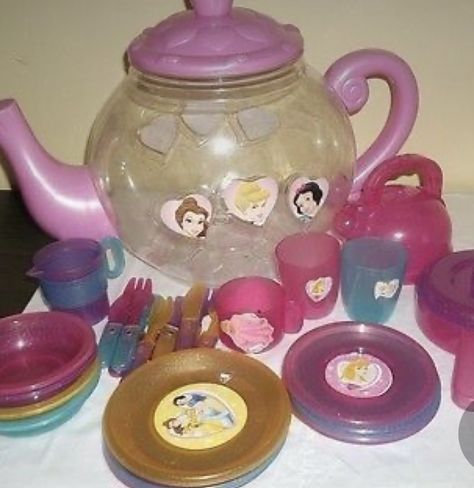 Disney Princess 2000s, Tea Set Kids, 2000s Toys, 2000s Childhood, Childhood Aesthetic, Nostalgia 2000s, 2010s Nostalgia, Childhood Memories 90s, Nostalgic Pictures