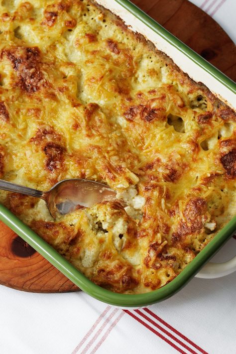 Cauliflower Cheese Diet Doctor Recipes, Cheesy Cabbage, Cabbage Casserole Recipes, Cheap Recipes, Cabbage Casserole, Low Carb Casseroles, Cauliflower Cheese, Low Carb Sides, Lchf Recipes