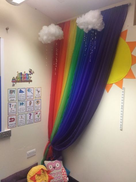 Rainbow Reading Corner Classroom, Activity Corner Ideas For Classroom, Rainbow Theme Classroom Decorations, Rainbow Door Decoration, Colorful Preschool Classroom Decor, Rainbow Preschool Theme Classroom Decor, Rainbow Decorations Classroom, Rainbow Reading Corner, Rainbow Classroom Theme Decor