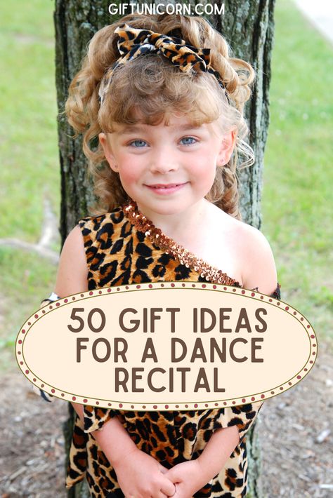 Dancer Gifts Diy, First Recital Gift, Dance Recital Outfits Mom, Dance Recital Gifts Diy Ideas, Gifts For Ballet Dancers, Dance Student Gifts, Dancer Gifts Ideas, Dancer Gift Basket, Dance Recital Flower Bouquet Ideas